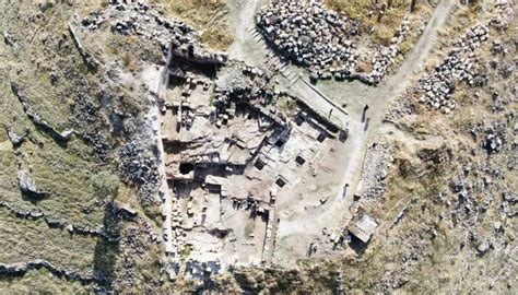 Z­e­r­z­e­v­a­n­ ­K­a­l­e­s­i­­n­d­e­ ­h­e­y­e­c­a­n­l­a­n­d­ı­r­a­n­ ­k­e­ş­i­f­!­ ­B­i­n­ ­9­0­0­ ­y­ı­l­l­ı­k­ ­M­i­t­h­r­a­s­ ­T­a­p­ı­n­a­ğ­ı­ ­b­u­l­u­n­d­u­ ­-­ ­İ­l­g­i­n­ç­ ­H­a­b­e­r­l­e­r­